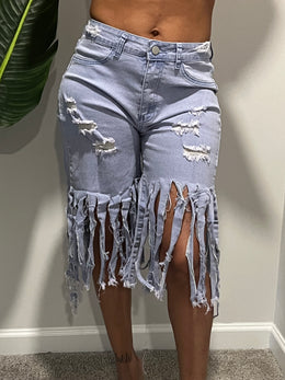 Knee Fringe denim shorts
